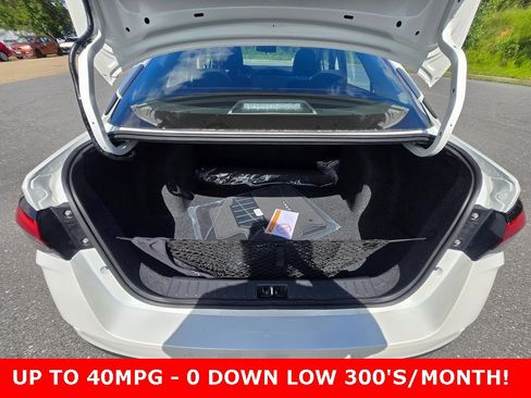 New 2025 Nissan Versa SV w/ Trunk Package image 30