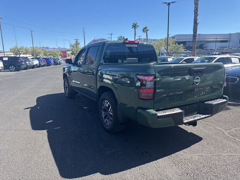 Used 2024 Nissan Frontier SL w/ Technology Package image 13