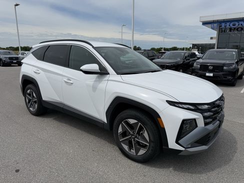Used 2025 Hyundai Tucson SEL AWD/4WD image 7