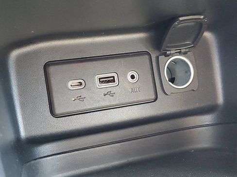 Certified 2019 Chevrolet Equinox LT w/ Driver Convenience Package FWD image 18