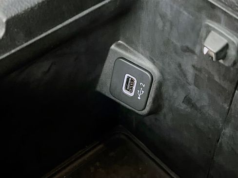 Used 2021 Jeep Gladiator Willys image 33