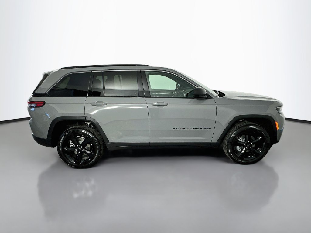 New 2027 Jeep Grand Cherokee Limited AWD/4WD image 8