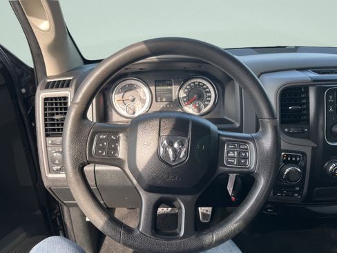 Used 2017 RAM 1500 Express AWD/4WD image 14
