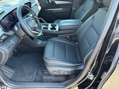 Used 2025 Buick Enclave Preferred FWD image 10