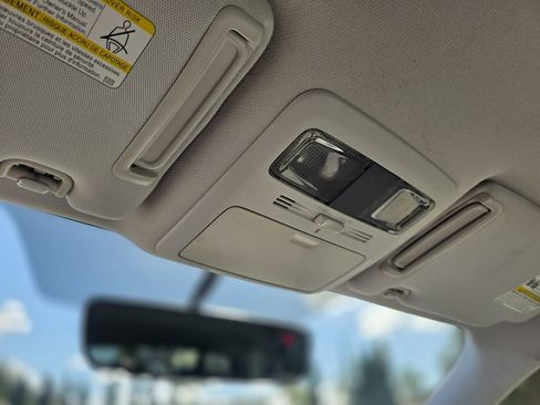 Used 2017 Subaru Forester 2.5i w/ Alloy Wheel Package image 33