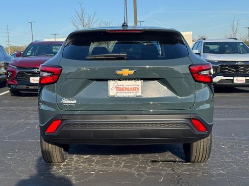 New 2026 Chevrolet Trax LS image 4