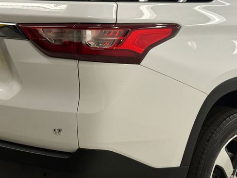 Used 2020 Chevrolet Traverse LT w/ LT Premium Package image 10