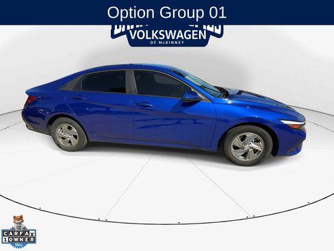 Used 2024 Hyundai Elantra SE FWD image 2