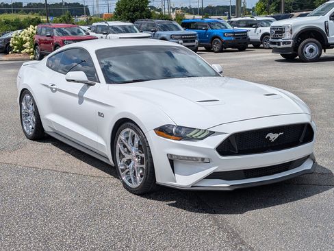 Used 2020 Ford Mustang GT Premium RWD image 4