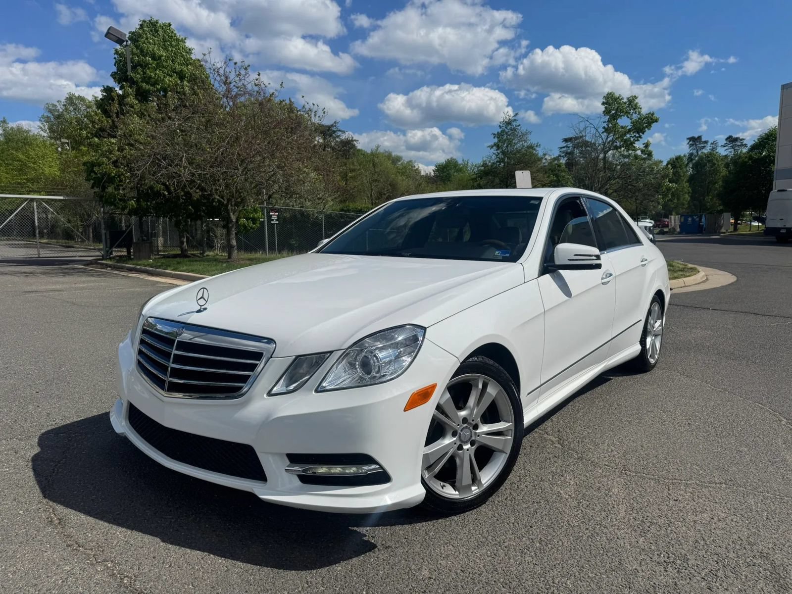 Used 2013 Mercedes-Benz E 350 Sedan image 4