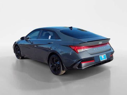 New 2026 Hyundai Elantra SEL Sport Premium image 4