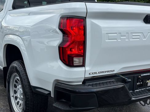 Used 2024 Chevrolet Colorado W/T w/ WT Convenience Package II RWD image 9