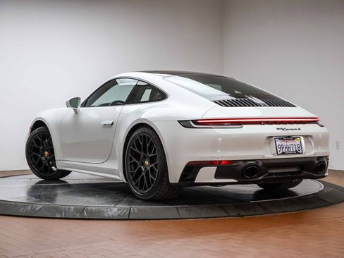 Used 2024 Porsche 911 Carrera S image 3