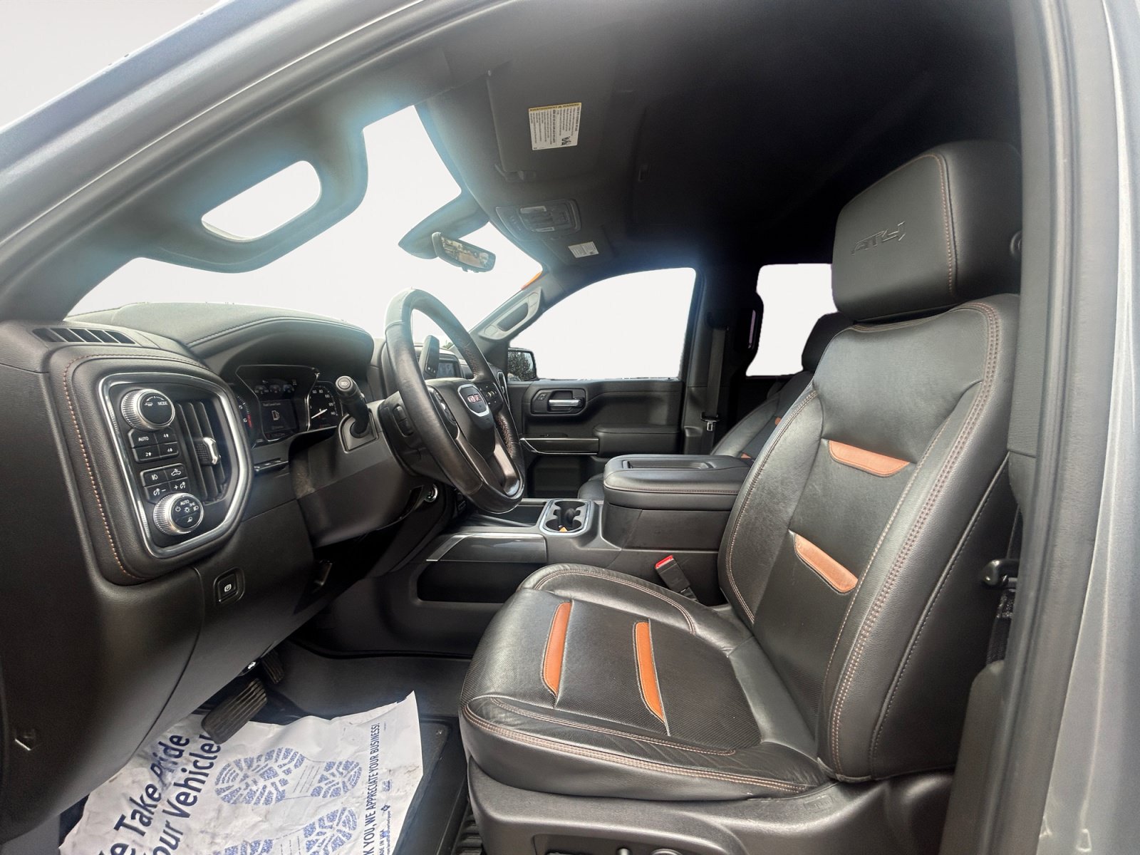 Used 2021 GMC Sierra 1500 AT4 w/ AT4 Premium Package AWD/4WD image 9