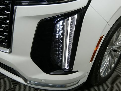 Used 2025 Cadillac Escalade Premium Luxury w/ Touring Package AWD/4WD image 10