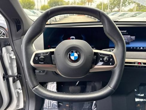 Used 2026 BMW iX xDrive60 w/ Premium Package AWD/4WD image 23