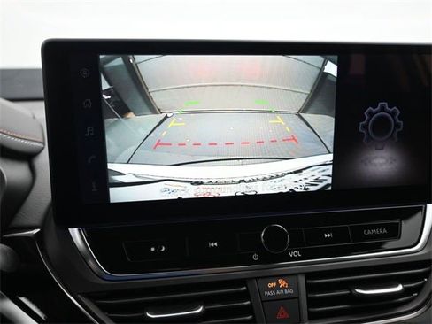 New 2025 Nissan Altima 2.5 SR image 16