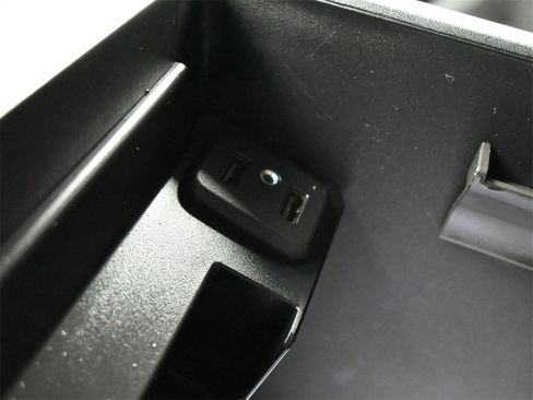 Used 2020 GMC Yukon XL Denali image 16