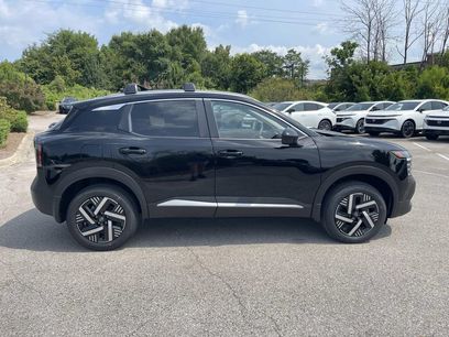 New 2026 Nissan Kicks SV w/ Cold Weather Package