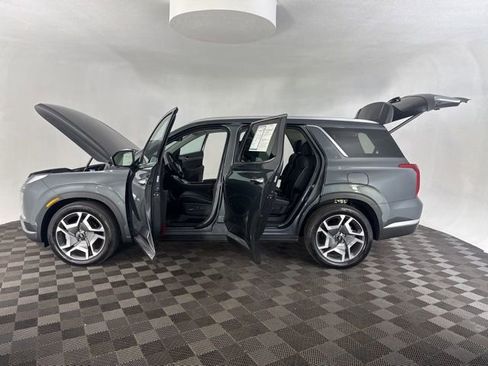 Used 2025 Hyundai Palisade Limited image 18
