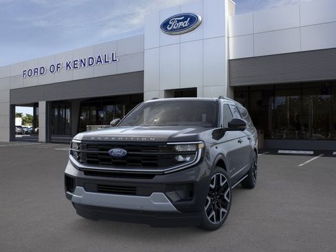 New 2026 Ford Expedition Max Platinum w/ Platinum Ultimate Package AWD/4WD image 2