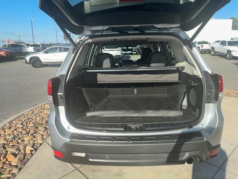 Used 2022 Subaru Forester Limited w/ Popular Package #2 AWD/4WD image 9