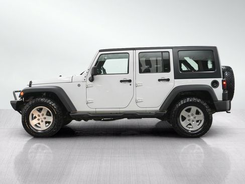 Used 2013 Jeep Wrangler Unlimited Sport AWD/4WD image 2