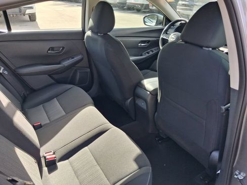 Used 2025 Nissan Sentra SV FWD image 21