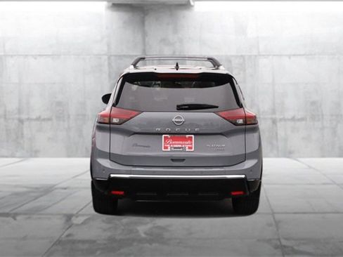 Certified 2025 Nissan Rogue Platinum image 6