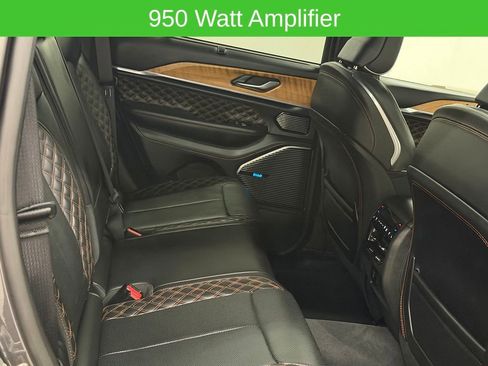 Used 2024 Jeep Grand Cherokee Summit AWD/4WD image 19