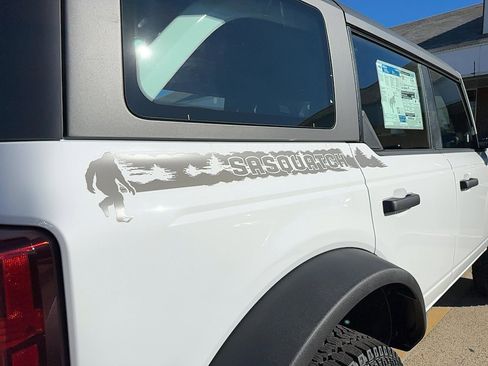 New 2025 Ford Bronco Base w/ Sasquatch Package image 9