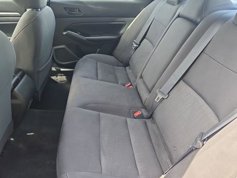 Used 2023 Nissan Altima 2.5 SV image 18