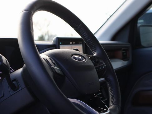 Used 2022 Ford Maverick Lariat w/ Equipment Group 500A Standard image 24