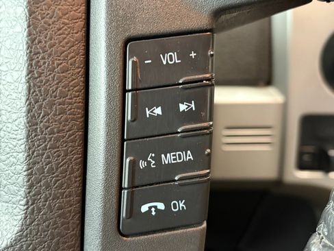 Used 2011 Ford F150 Lariat w/ Off-Road Pkg AWD/4WD image 32