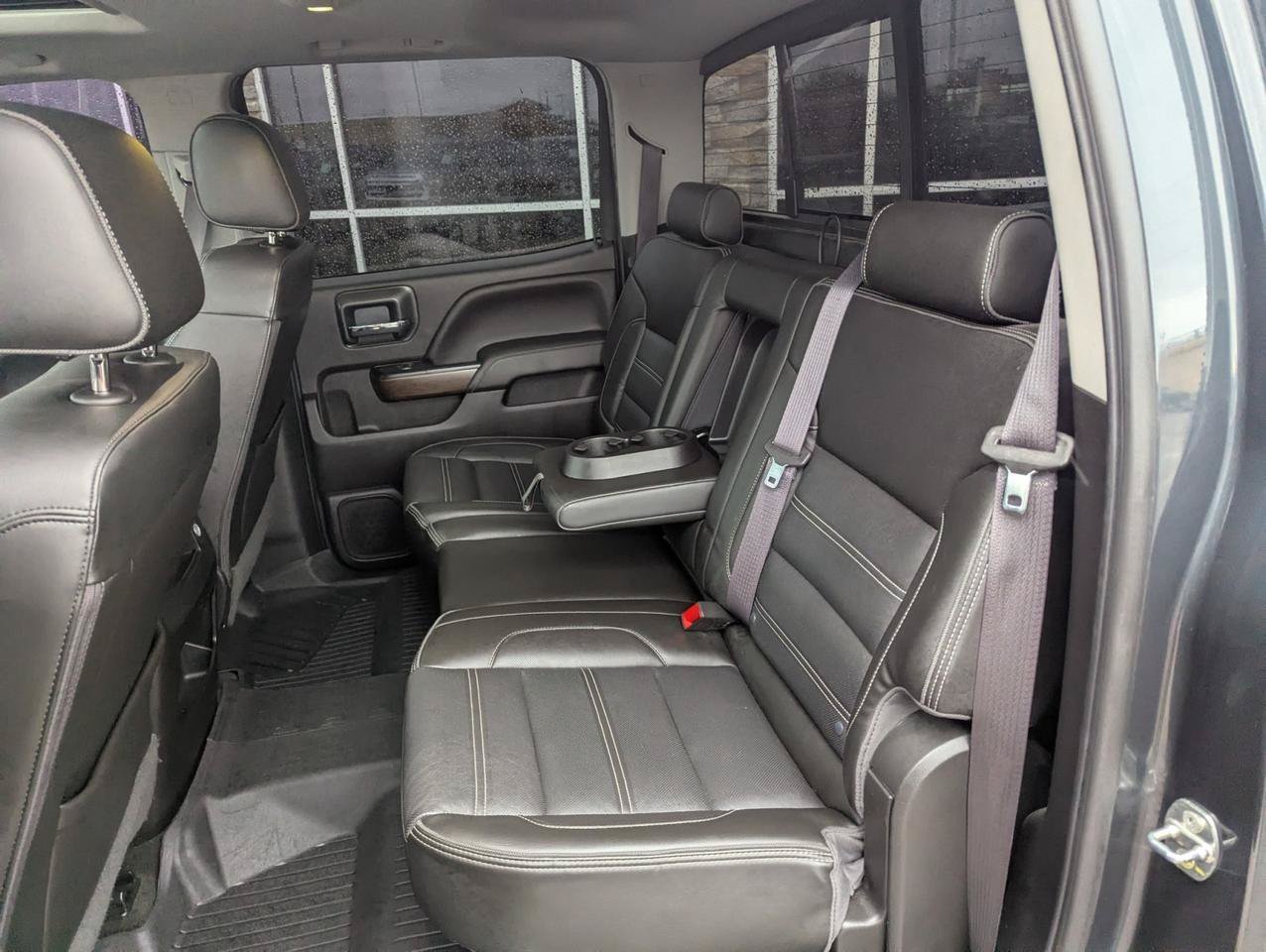 Used 2017 GMC Sierra 2500 Denali w/ Duramax Plus Package AWD/4WD image 25