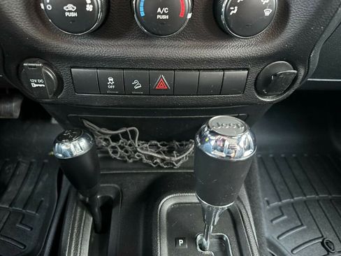 Used 2012 Jeep Wrangler Sport w/ Connectivity Group image 13