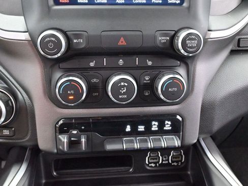 Used 2020 RAM 1500 Big Horn AWD/4WD image 23
