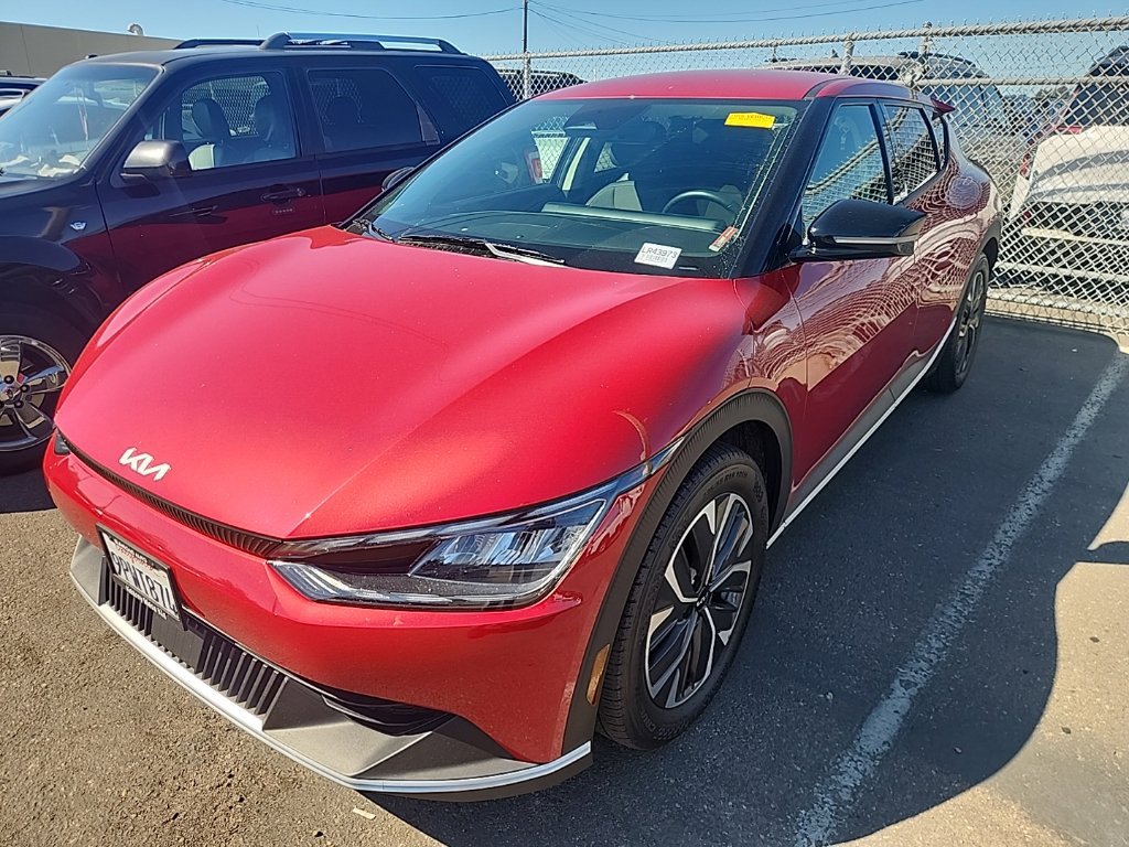 Used 2024 Kia EV6 Light RWD image 3