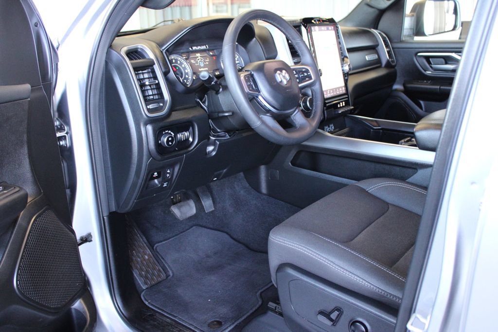 Used 2025 RAM 1500 Big Horn AWD/4WD image 38