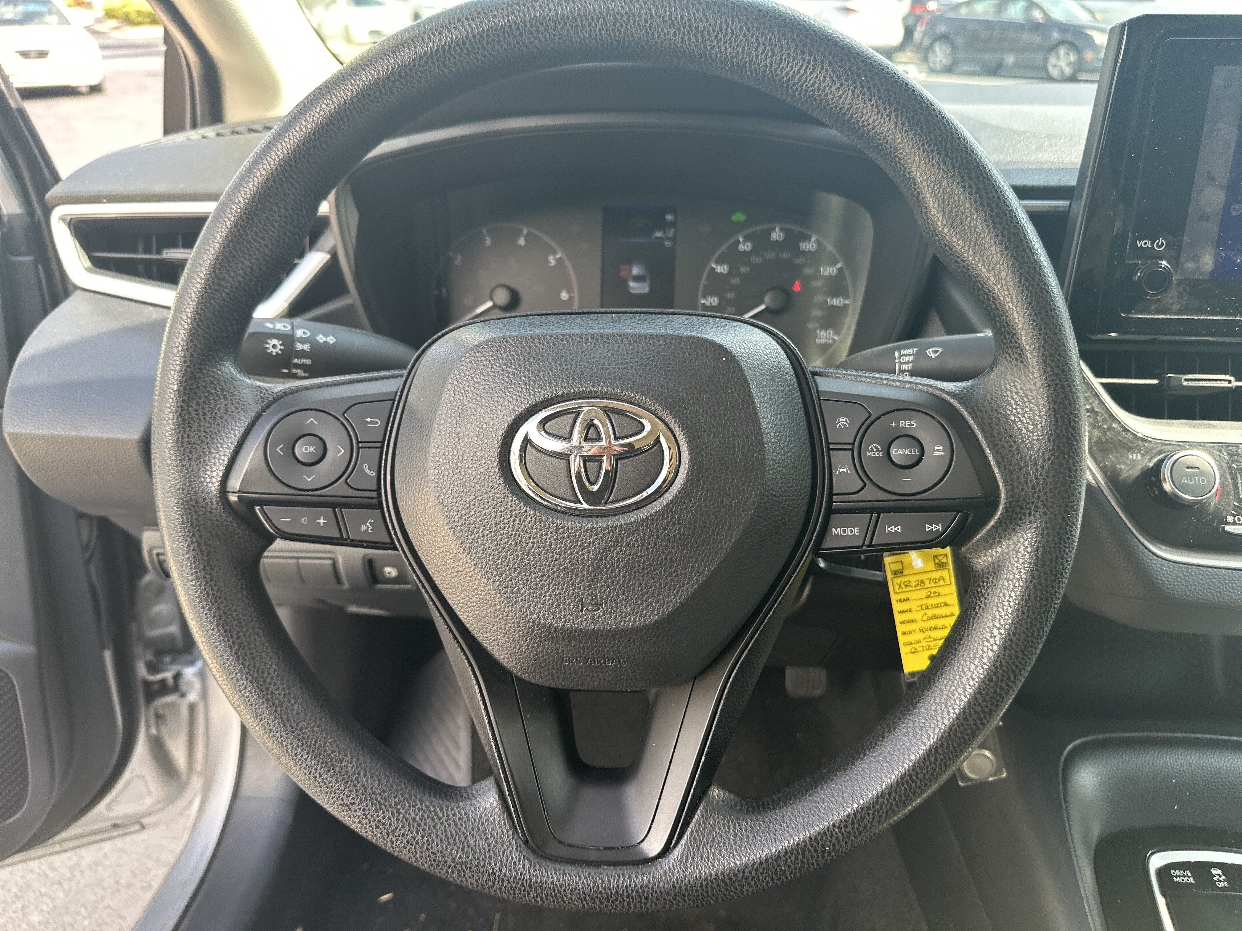 Used 2025 Toyota Corolla LE FWD image 17