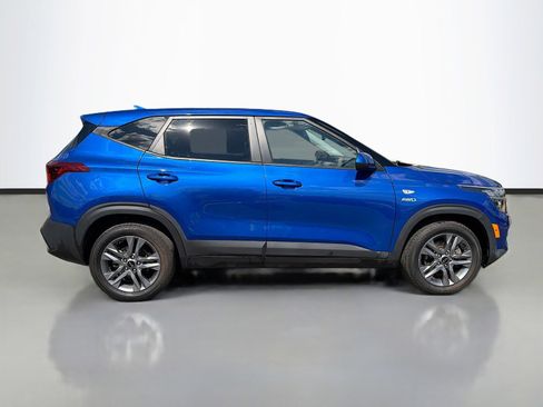 Used 2021 Kia Seltos LX AWD/4WD image 4