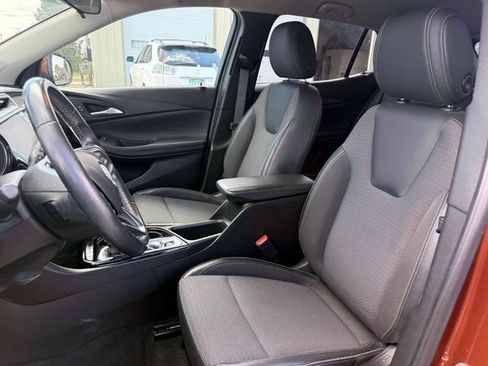 Used 2020 Buick Encore GX Preferred w/ Cold Weather Comfort Package AWD/4WD image 14