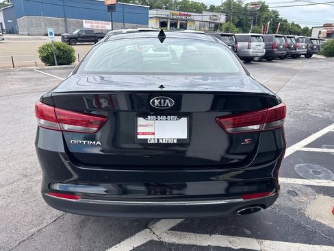 Used 2018 Kia Optima S FWD image 5