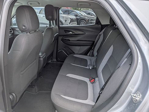 Certified 2025 Chevrolet TrailBlazer LT AWD/4WD image 33