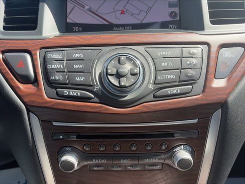Used 2017 Nissan Pathfinder Platinum w/ Family Entertainment Package image 13