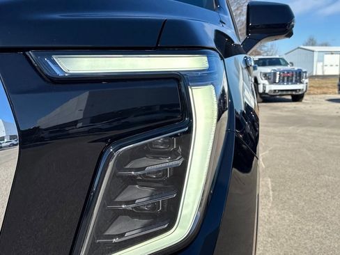 New 2026 GMC Yukon XL Elevation w/ Elevation Premium Package image 10