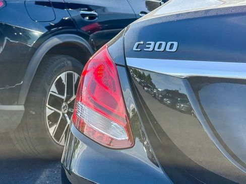 Used 2018 Mercedes-Benz C 300 Sedan image 8