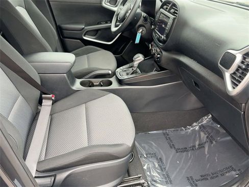 Used 2024 Kia Soul LX w/ Option Group 015 image 30