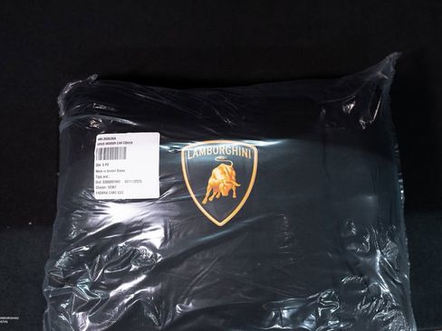 New 2025 Lamborghini Urus SE image 19