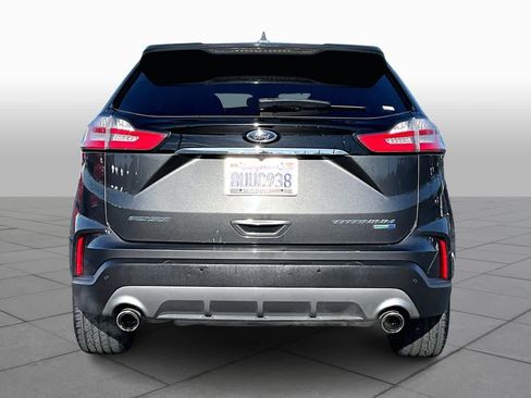 Used 2019 Ford Edge Titanium w/ Equipment Group 301A image 4